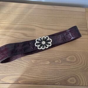 Vintage Deep Plum Leather Floral Clasp Waist Belt Boho Retro Women’s Small